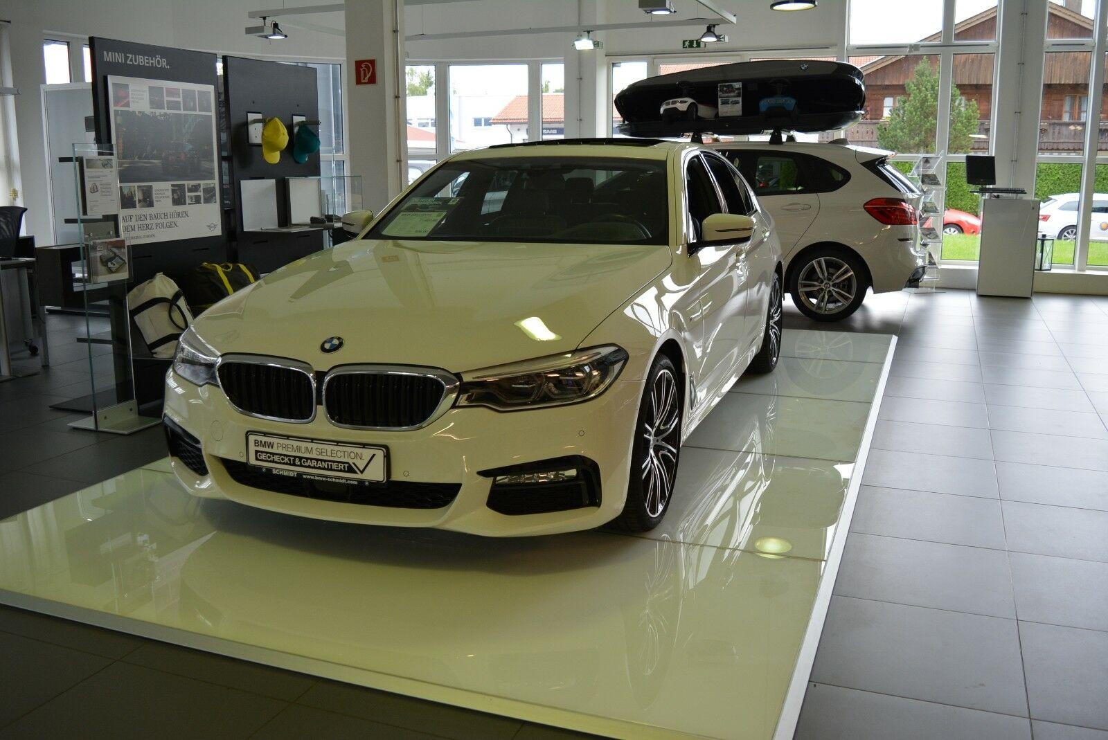 showroom-image-bottom