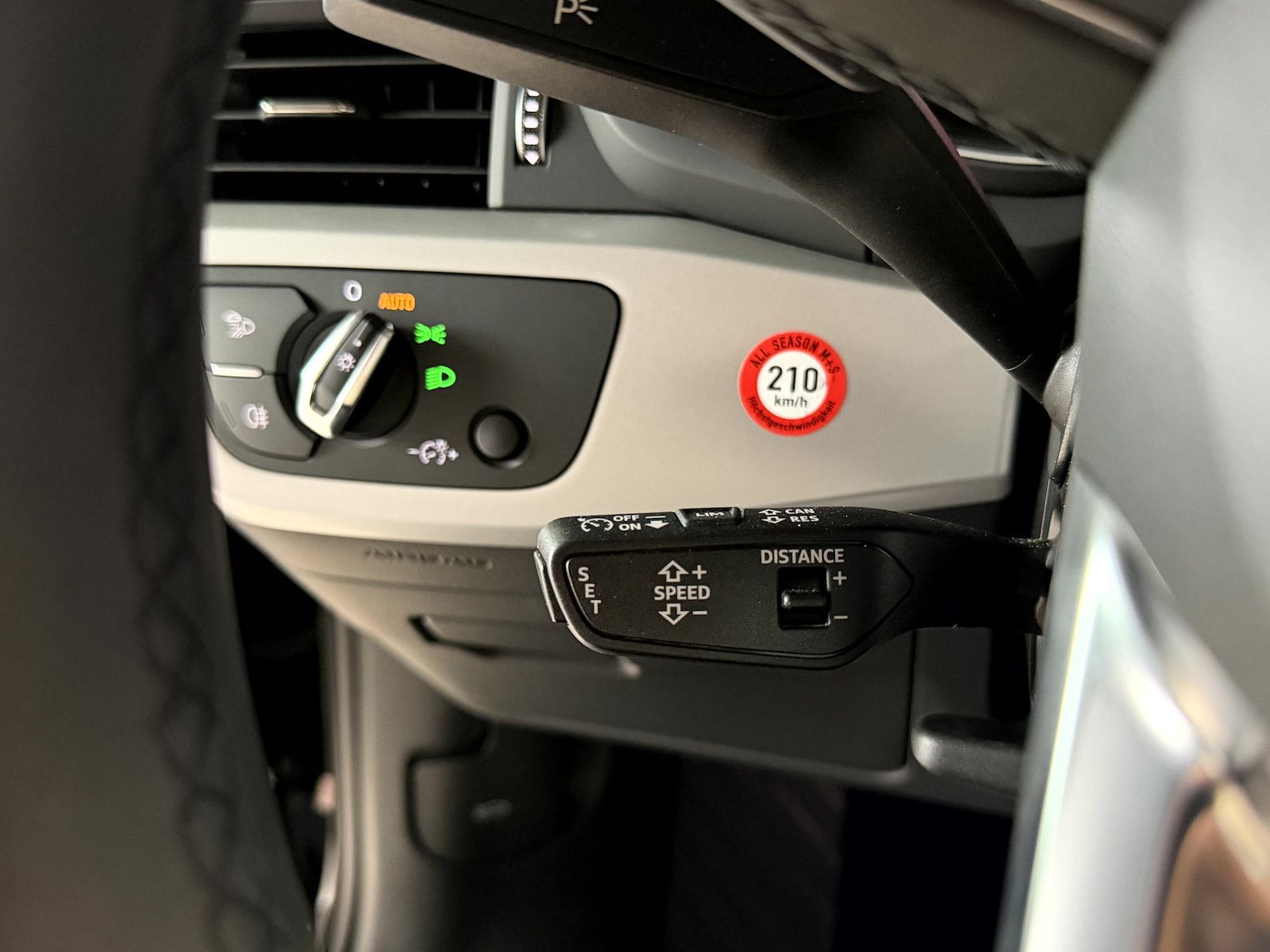 Audi A4 45TFSI S Line Competition Edition Plus Matrix foto 14