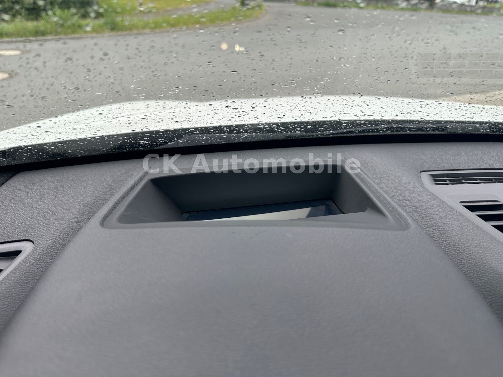 Fahrzeugabbildung BMW X1 sDrive 18d Automatik/Navi Plus/Head-Up/PDC