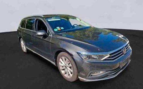 Volkswagen Passat Variant 2.0TDI IQ.LIGHT*ACC*AHK*RFK*ALC/L