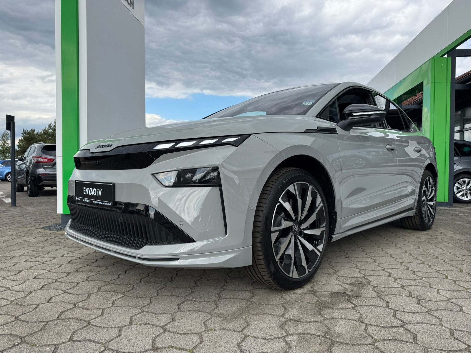 Fahrzeugabbildung SKODA Enyaq Coupé Sportline 85*360°Cam*AHK*Head-Up*21Z