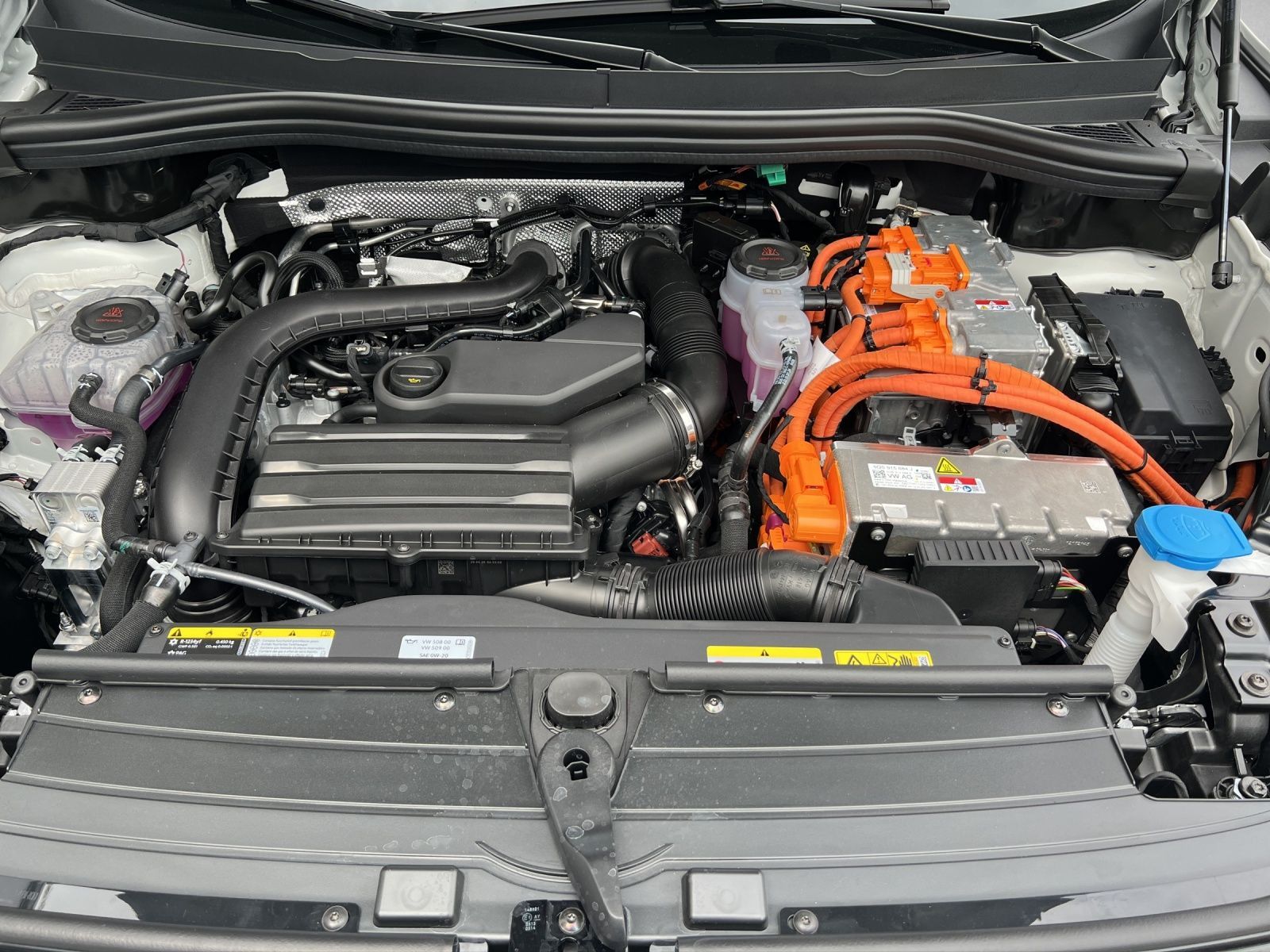 Tiguan R-Line 1,5 l eHybrid OPF DSG