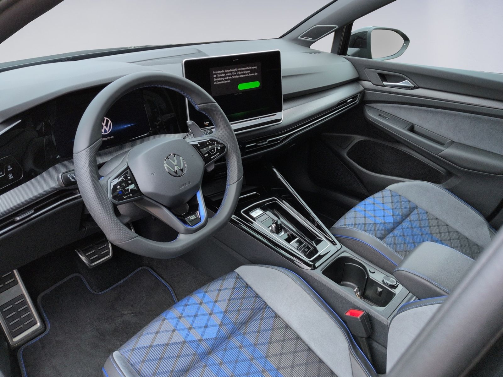Golf R Black Edition  AKRAPOVIC+PANO+