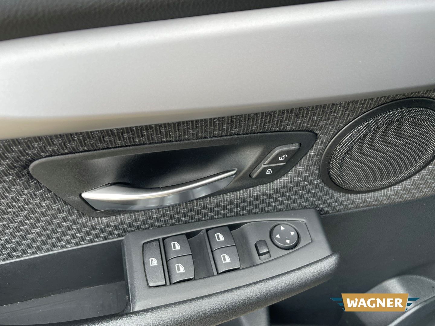 Fahrzeugabbildung BMW 218 Active Tourer d Sitzheizung Klimaautomatik