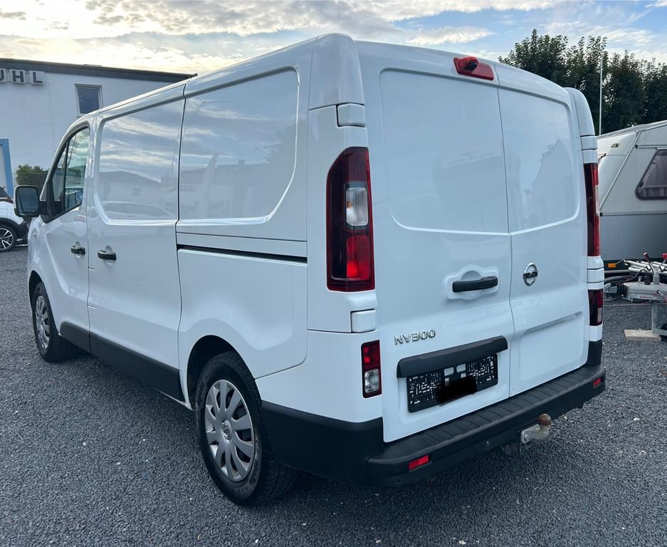 Nissan NV300