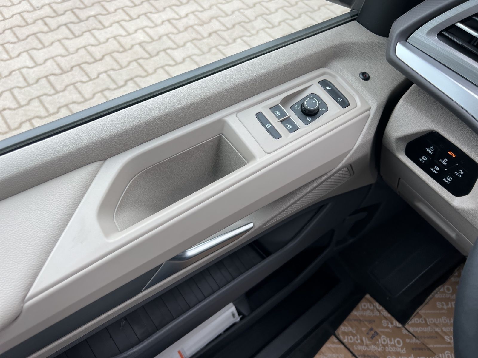 Fahrzeugabbildung Volkswagen T7 California Ocean TDI 7-DSG NAVI STANDH. DCC R
