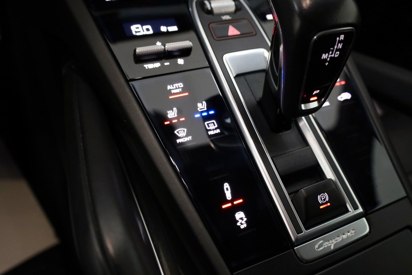 Fahrzeugabbildung Porsche Cayenne Turbo,Matrix-LED,360Kamera,Pano,AHK+WR