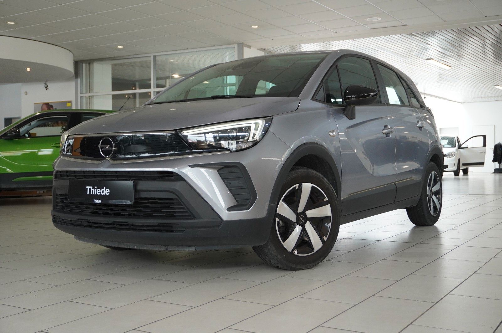 Fahrzeugabbildung Opel Crossland (X) 1.2 EDITION NAVI/LED/KAMERA/TEMP.