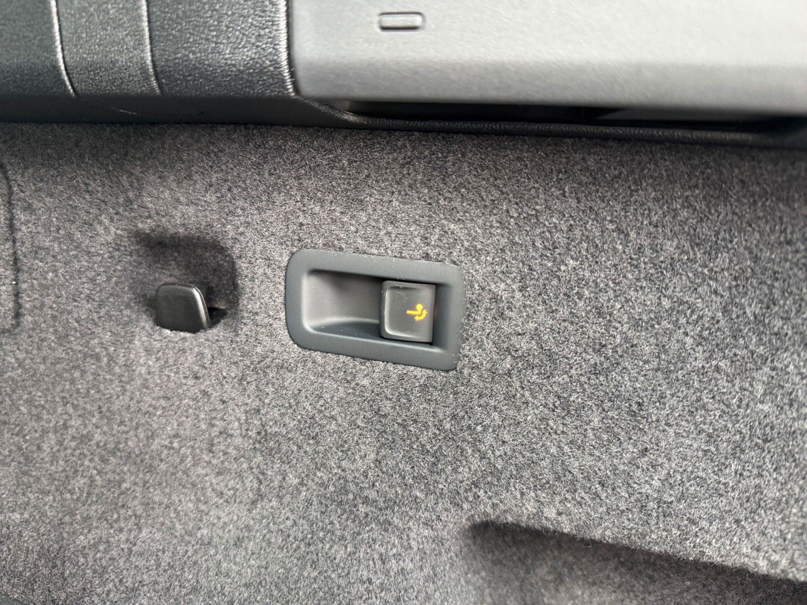 Fahrzeugabbildung Volkswagen Tayron 1.5 eTSI Life