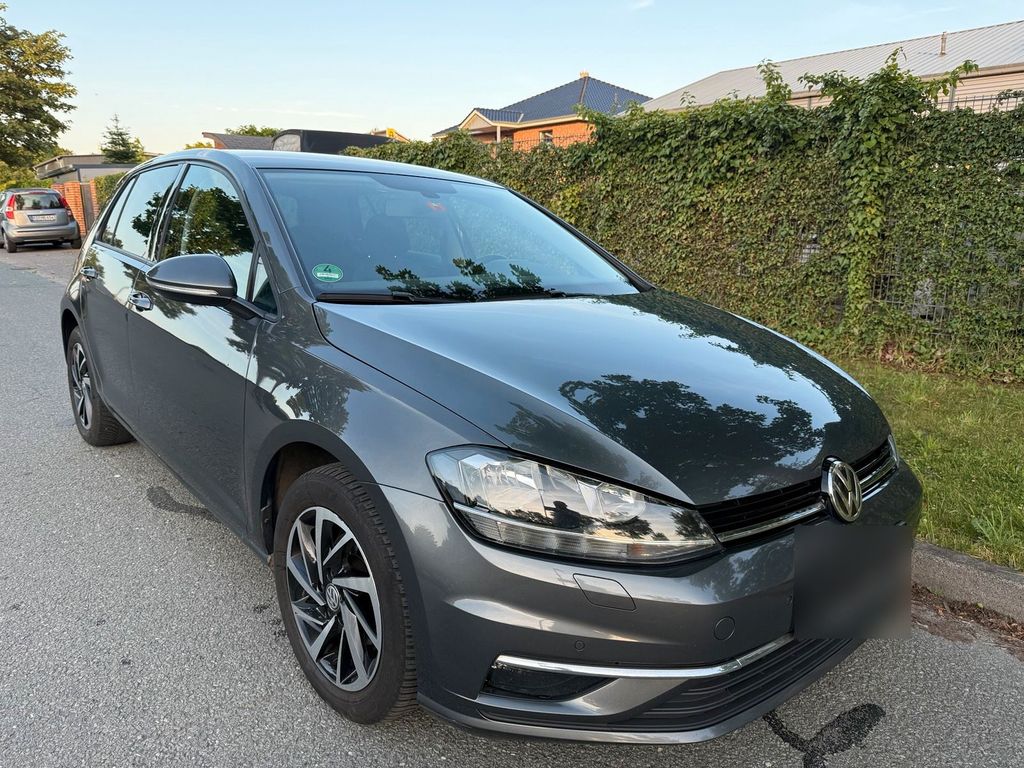 Image of Volkswagen Golf