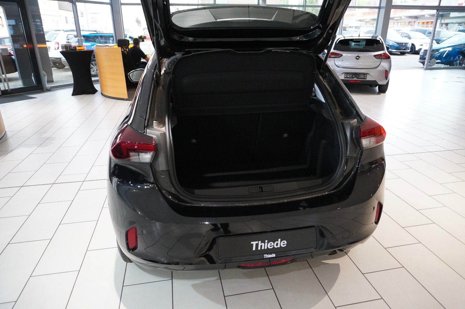 Fahrzeugabbildung Opel Corsa F 1.2 ELEGANCE NAVI/LED/KAMERA/SPORT/DAB+