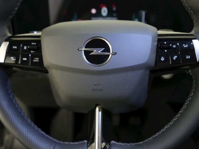 Astra L LIM GS AT+AHK+LED MATRIX+NAVI+360 GRAD K