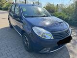 Dacia Sandero 1.4 MPI,TÜV/AU bis 04/2028 - Dacia Sandero Gebrauchtwagen in Düsseldorf