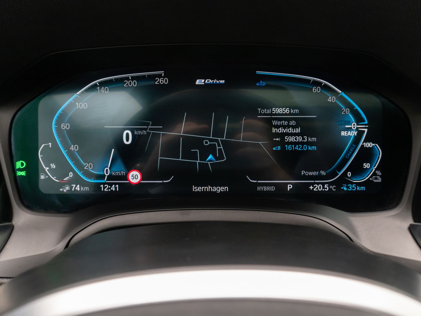 Fahrzeugabbildung BMW 320e xD Sport Line DAB Laser HUD HiFi Panorama