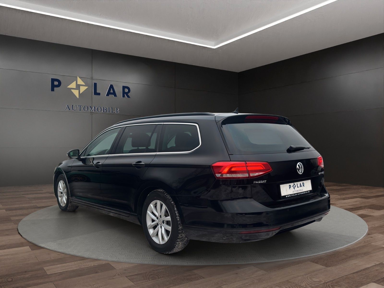 Fahrzeugabbildung Volkswagen Passat Massage/Pano/Sitzheiz/ACC *Zahnriemen neu