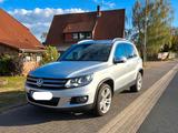 Volkswagen VW TIGUAN 2.0 TDI SHZ Pano leder Sport&Sty... - Volkswagen Tiguan: Limousine