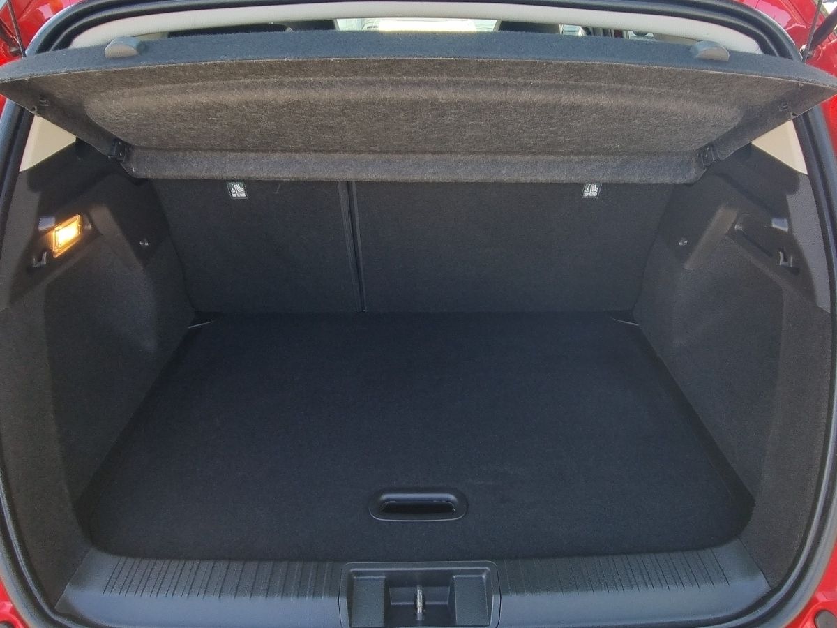 Fahrzeugabbildung Renault Captur INTENS TCe 90