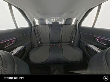 Mercedes E 200 - 9