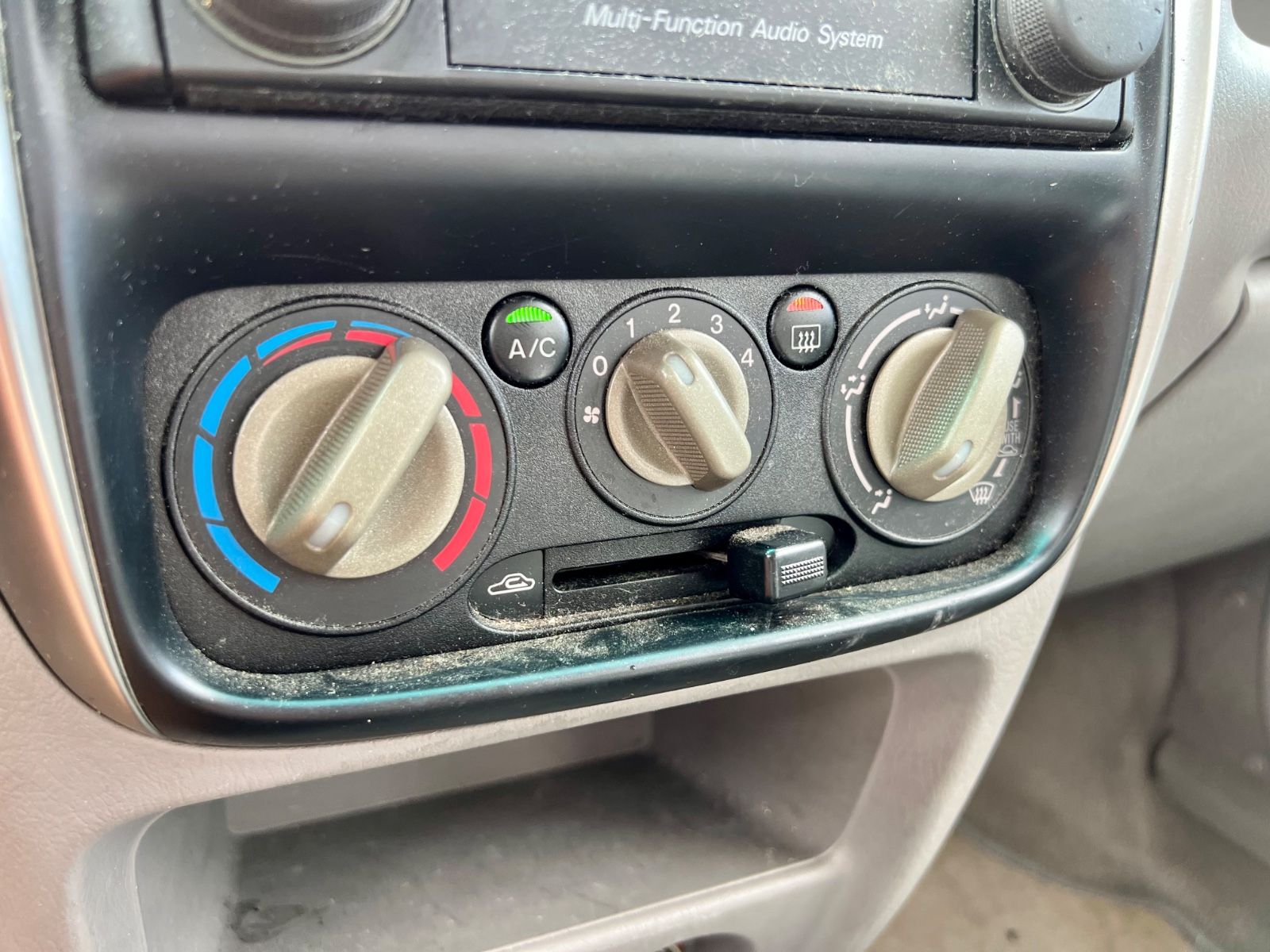 MAZDA Demio 1.5 Active KLIMA RADIO EL. FENSTER