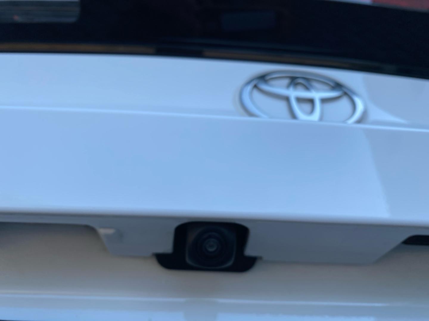 Toyota C-HR 1.8 Hybrid TeamD*NAVI*TECHNIK-PAKET*PDC*SHZ
