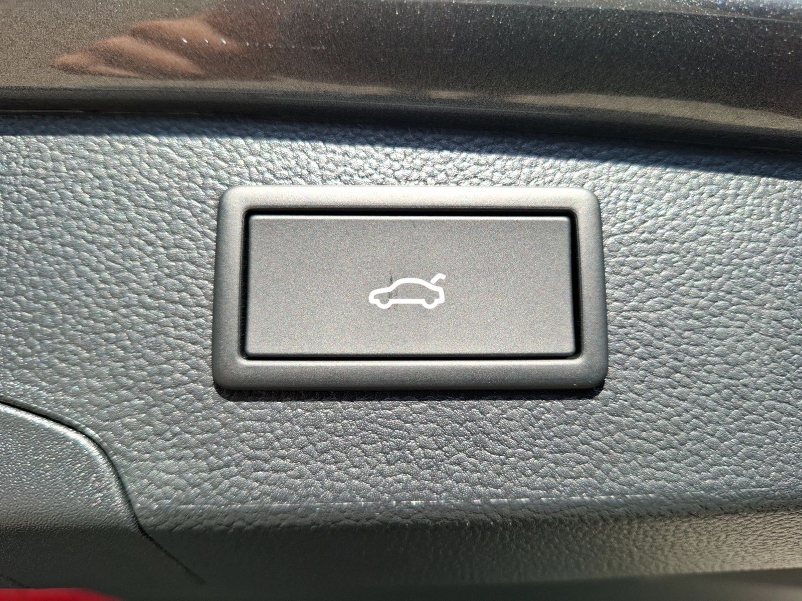 Fahrzeugabbildung Volkswagen Passat Variant TDI Elegance DSG Matrix AHK Navi