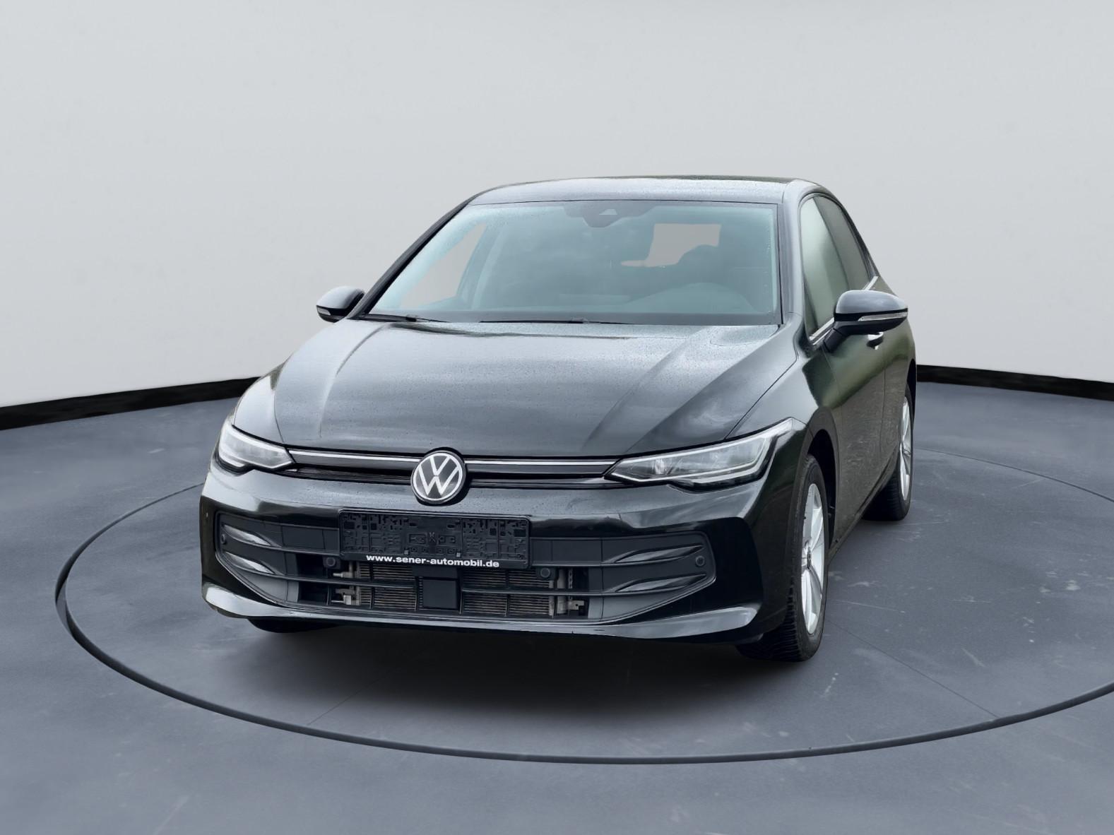Volkswagen Golf VIII Lim. Life 1.5 eTSI DSG -NAVI -PDC -LED