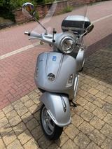 Piaggio GTS250