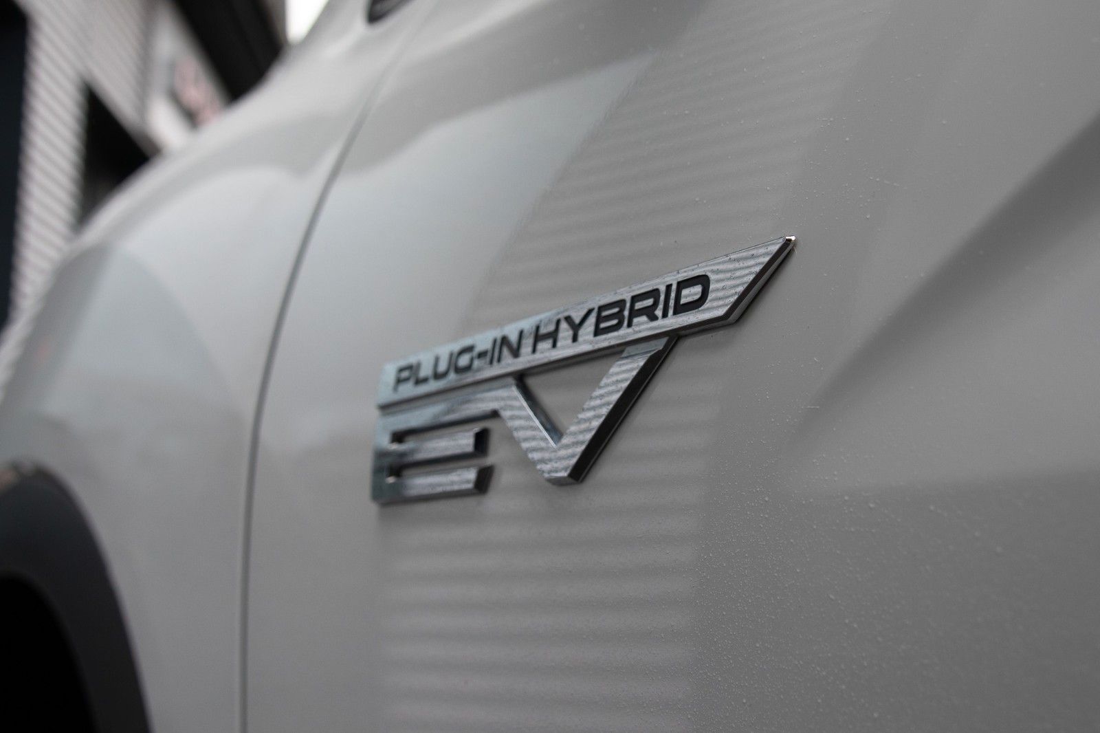 Fahrzeugabbildung Mitsubishi Eclipse Cross 2.4 Basis Plug in Hybrid 4WD Autom