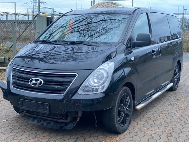 Hyundai H-1 Starex 8 Sitzer