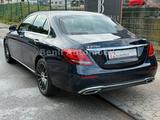 Mercedes-Benz E 220/LIMO/AVANTGARGE/HUD/DISTRONIC/BURMESTER - Mercedes-Benz E 220 in Herne