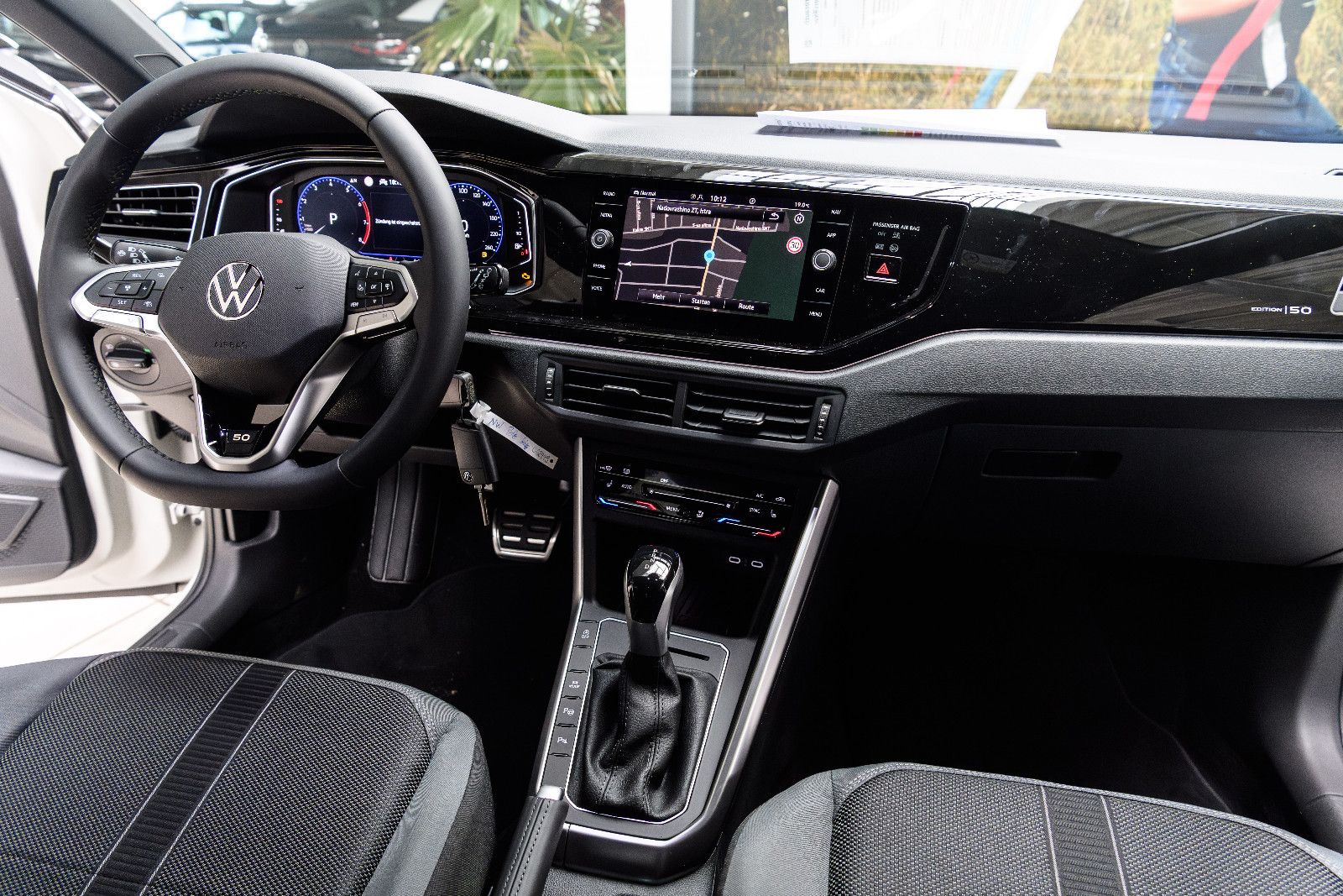 Fahrzeugabbildung Volkswagen Polo 1.0l TSI DSG Edition 50+Matrix+Navi+ACC