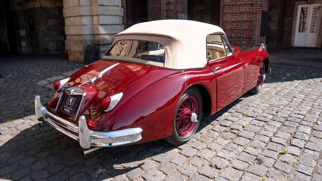 Fahrzeugabbildung Jaguar XK 150/Frühes Modell/Motor revidiert/Bestzustand