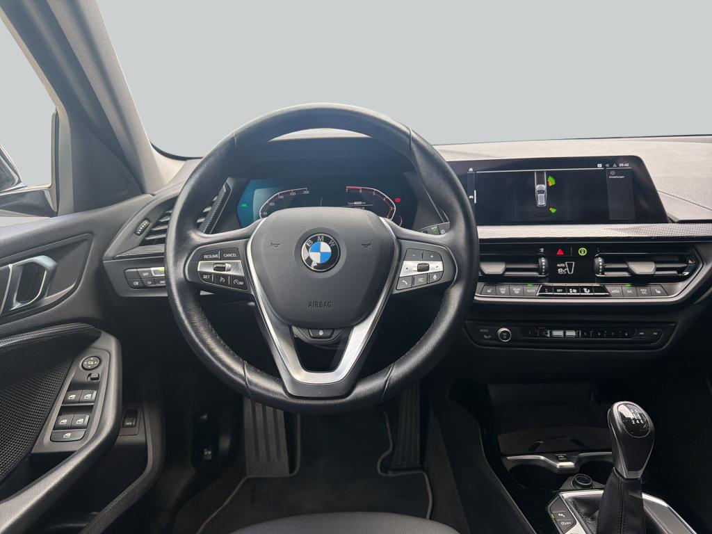 BMW 116 i Sport Line LED Navi Lenkradheizung, миниатюра 16