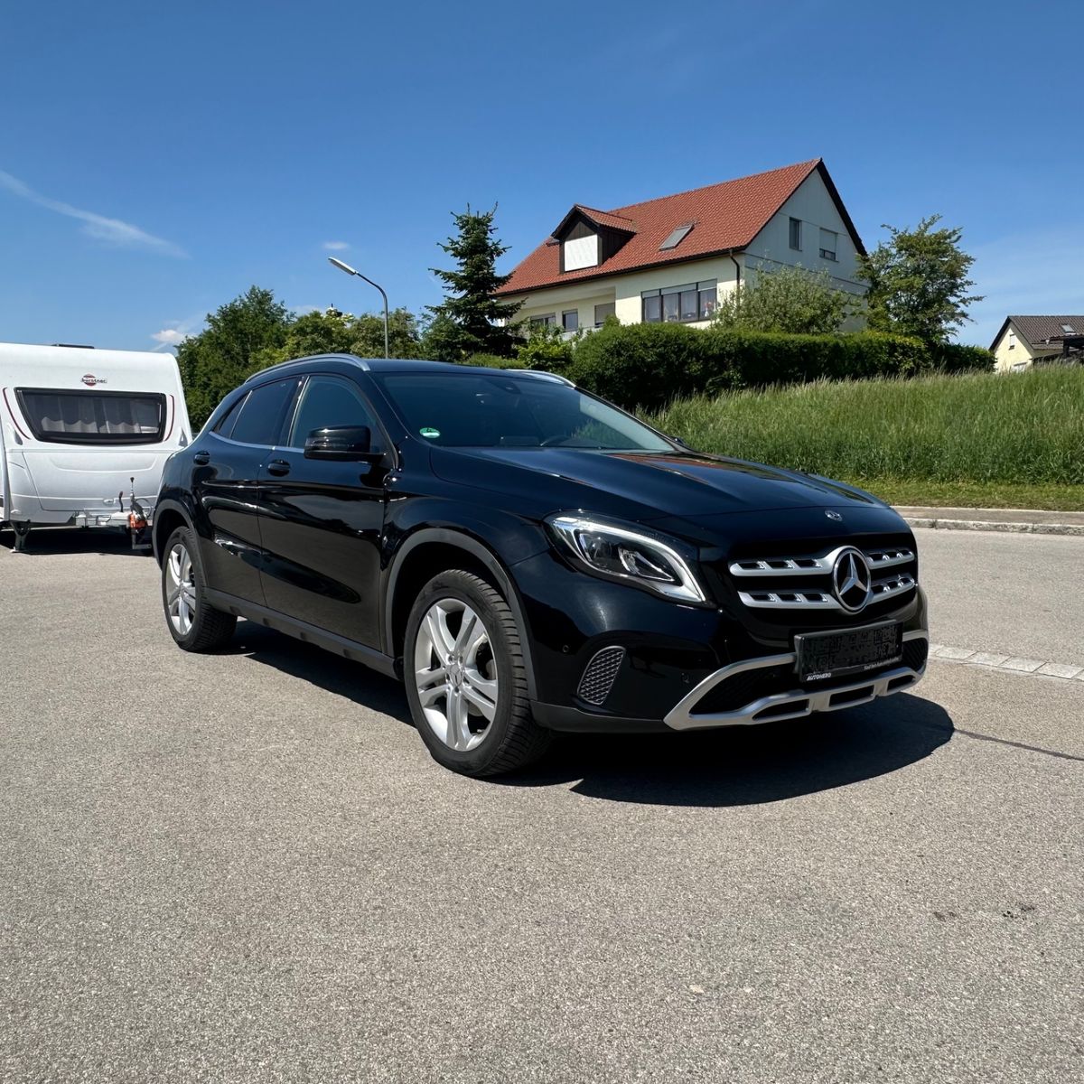MERCEDES-BENZ GLA 220d 4Matic Urban-Navi-SZH-PDC-Rückfahrkamer