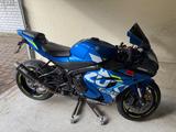 Suzuki GSX-R 1000 - SUZUKI GSX 1000