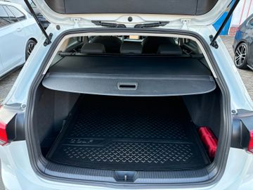 Volkswagen Golf - 9