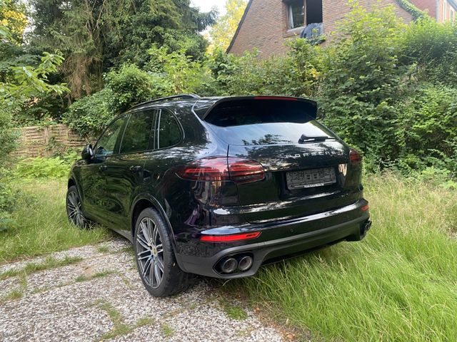 Porsche Cayenne Diesel Platinum Edition