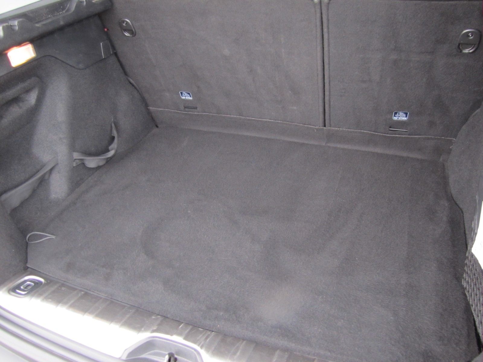 Fahrzeugabbildung Peugeot 2008 Crossway 1.2 PureTech 110 PS