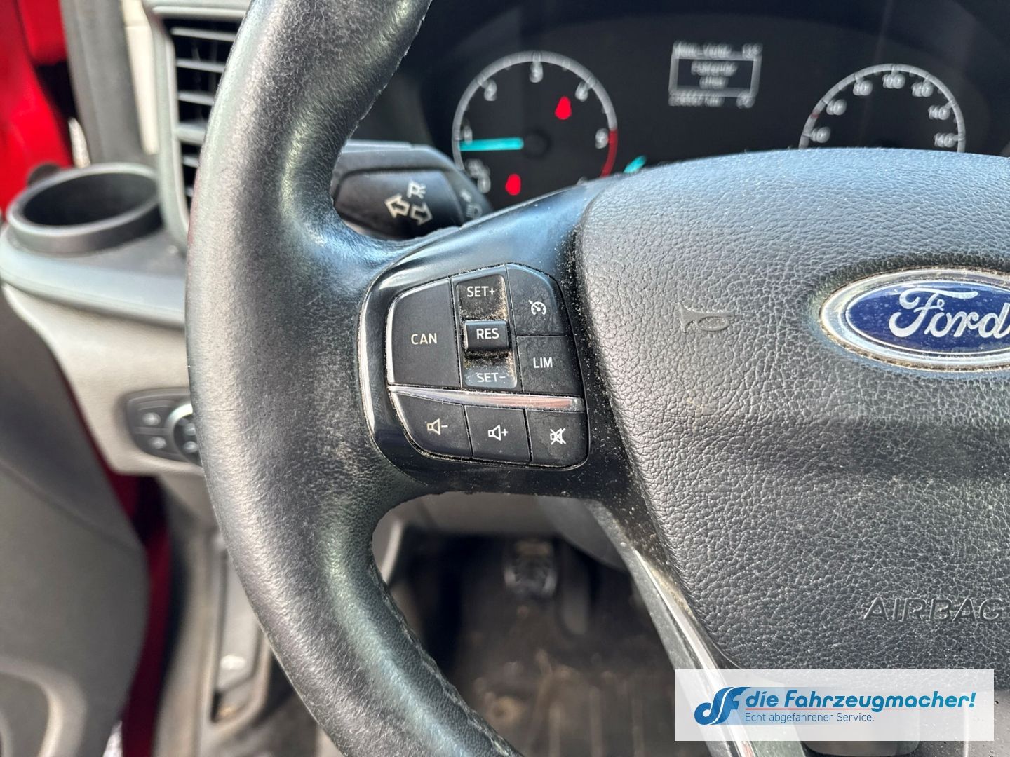 Fahrzeugabbildung Ford Transit Custom Tourneo 320 L1 Trend *EXPORT *26