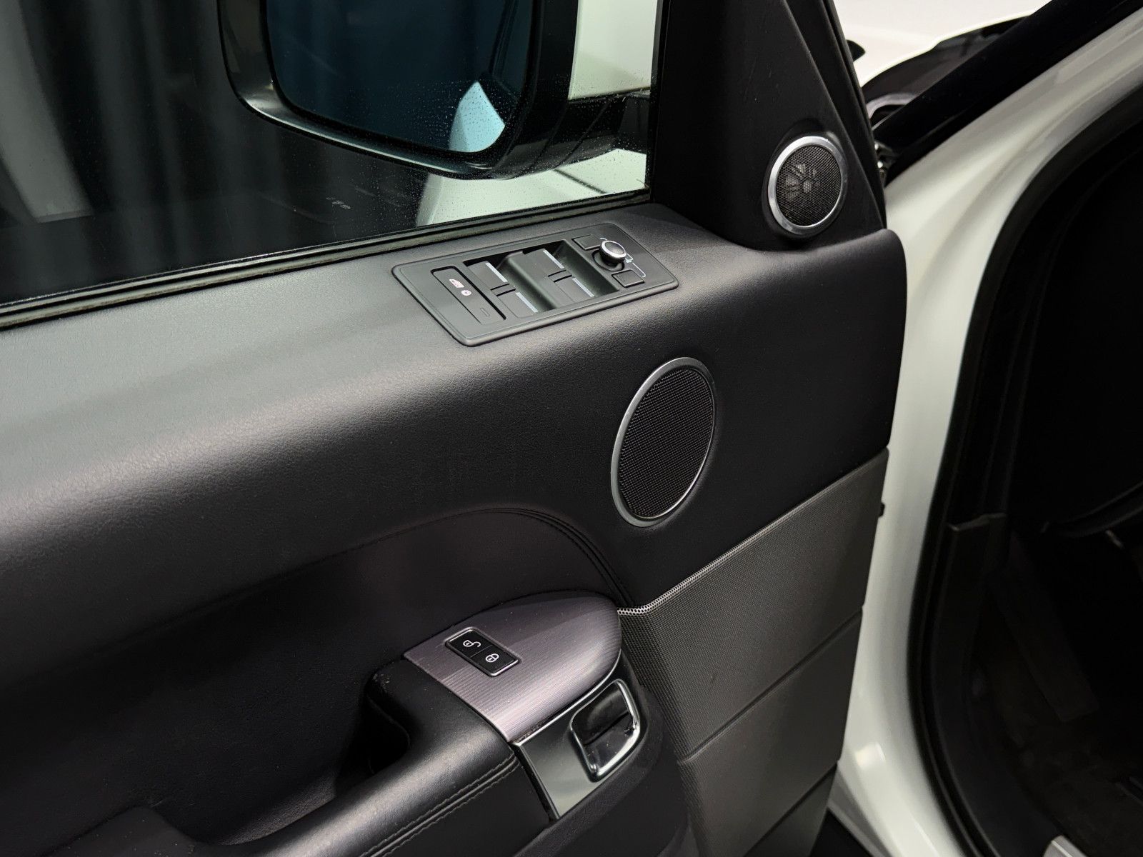Fahrzeugabbildung Land Rover Range Rover Sport HSE Dynamic|AHK|PANO