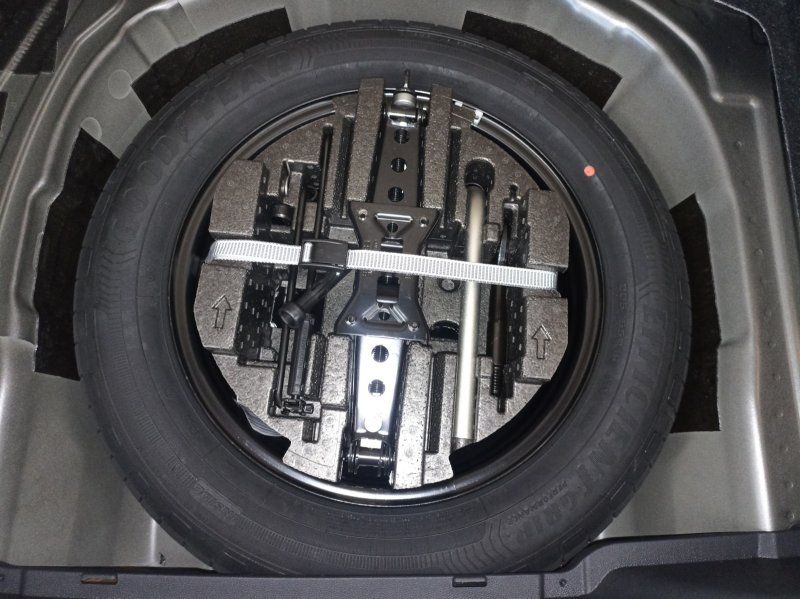 Fahrzeugabbildung SKODA Kamiq 1.0 TSI DSG Selection