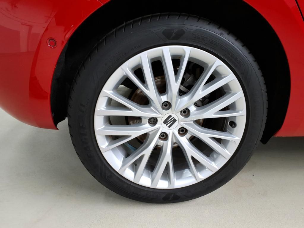 SEAT Leon XCELLENCE 1.5 eTSI Klima*Tempo*Nav*PDC*SH