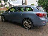 Opel Astra J 1,4 140_PS Benzin/Gas LPG, ha... - Opel Astra mit LPG-Antrieb: Kombi