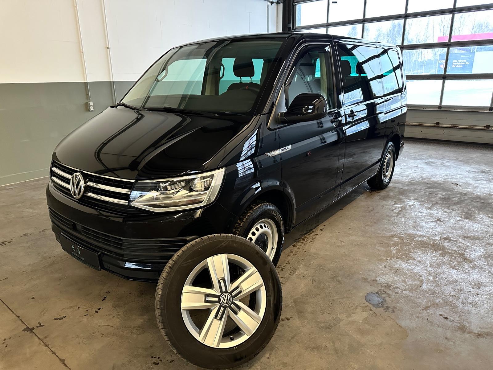 Volkswagen T6 Multivan DSG LED AHK ACC 2x elektr.Schiebetür