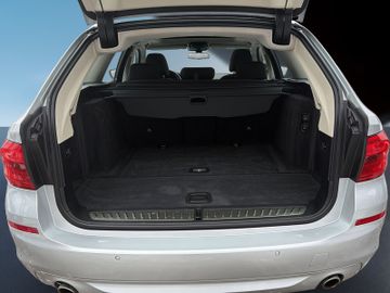 BMW 530 D xDrive PANONAVITEMPOMATAHK
