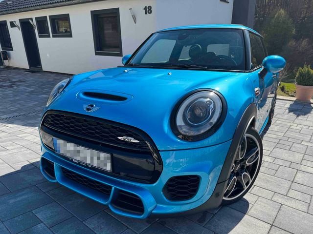 MINI JOHN_COOPER_WORKS