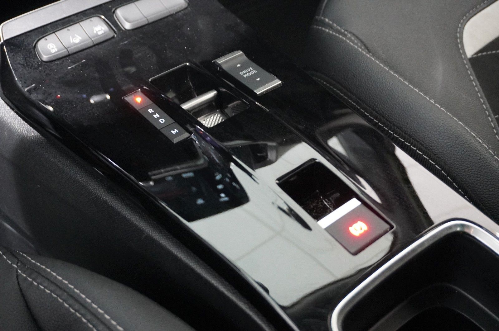 Fahrzeugabbildung Opel Mokka 1.2T ULTIMATE NAVI/LED/KAMERA/SPORT/DAB+