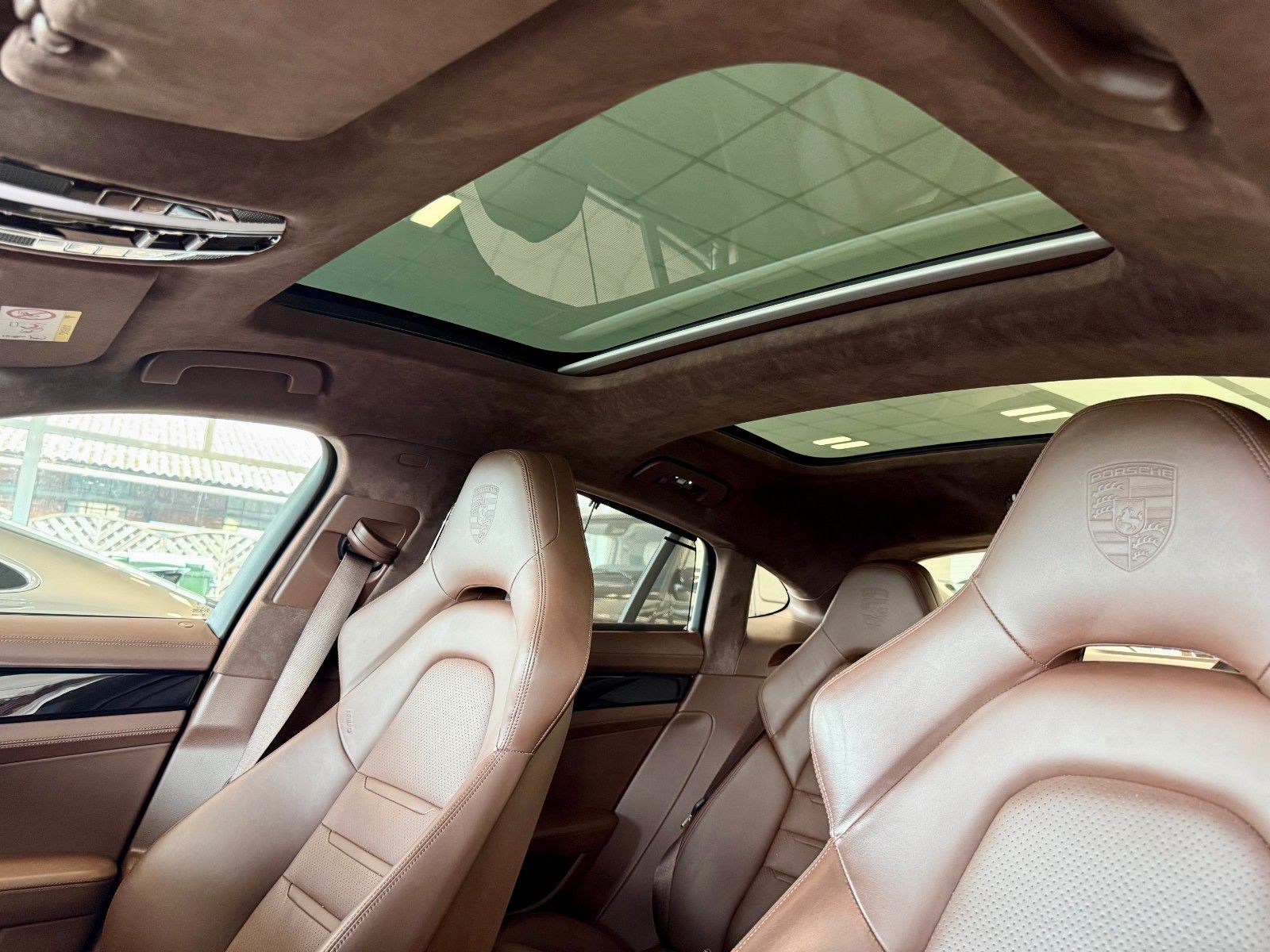 Fahrzeugabbildung Porsche Panamera Turbo PCCB/Panorama/SportDesign/ACC/DAB