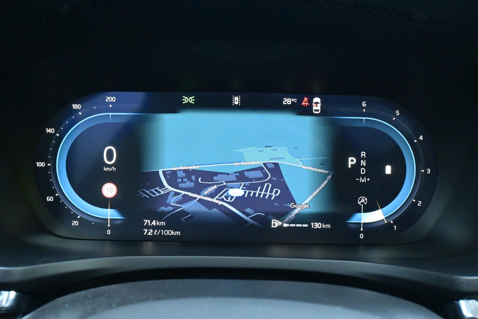 Fahrzeugabbildung Volvo V60 B4 D Auto Plus Dark*RFK*STDHZG*PANO*ACC