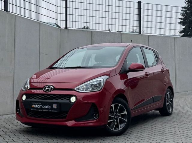 Hyundai i10 5-Türer/Klima/Navi/SHZ/PDC/Lenkradhzg/M+S